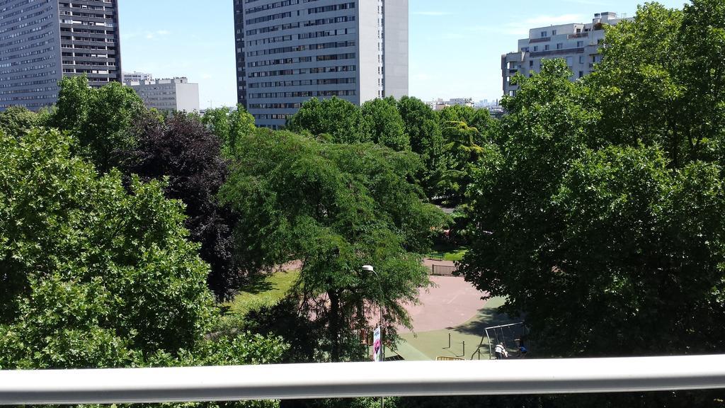 Private - Paris - La Defense * Courbevoie